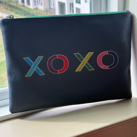C. Wonder - Clutch / pouch - Picture 1 of 6